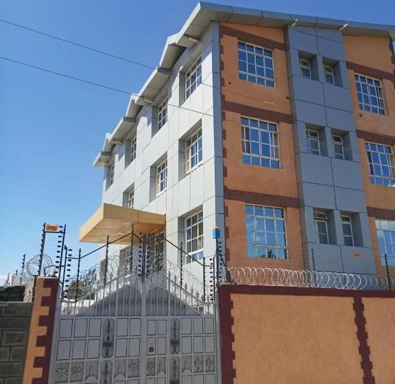 پانسیون Kentania