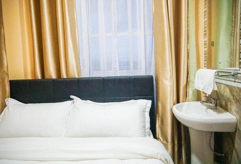 پانسیون Kentania