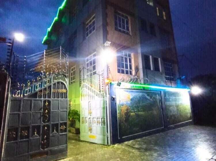 پانسیون Kentania