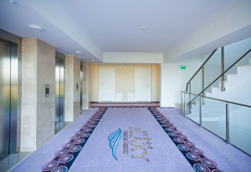 Resort Atrium By The Blaxy