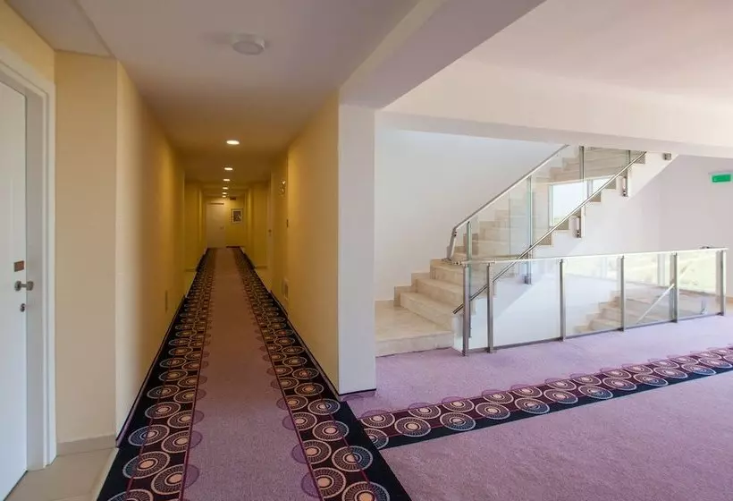 Resort Atrium By The Blaxy