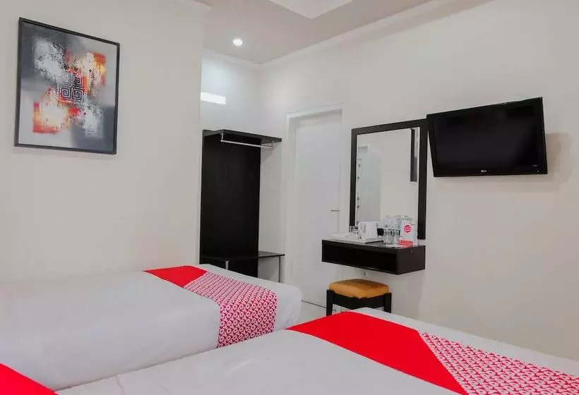Toetie Hotel By Oyo Rooms
