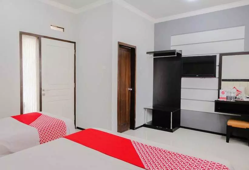Toetie Hotel By Oyo Rooms