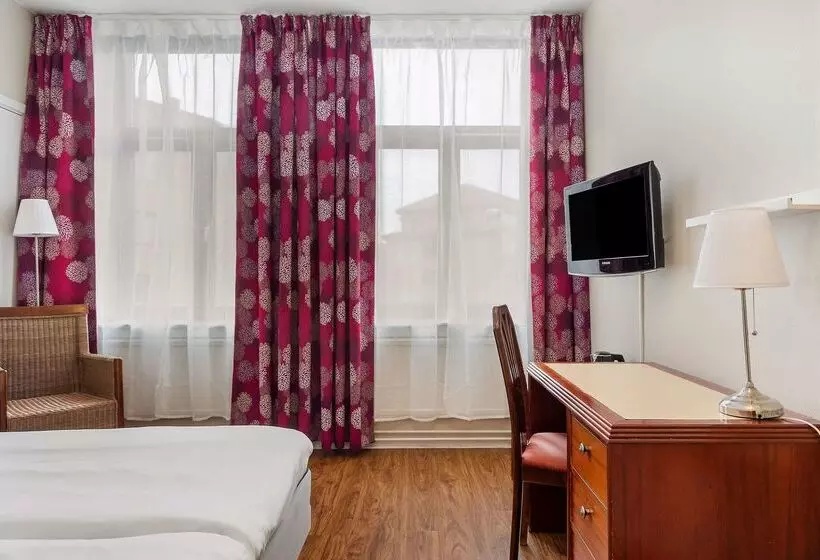 هتل Best Western Tidbloms