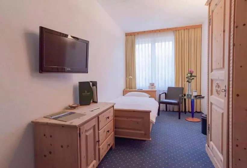 Отель Boutique  Eden