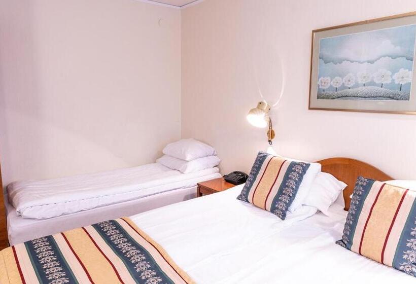 בית מלון כפרי Fars Hatt