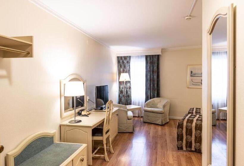 בית מלון כפרי Fars Hatt