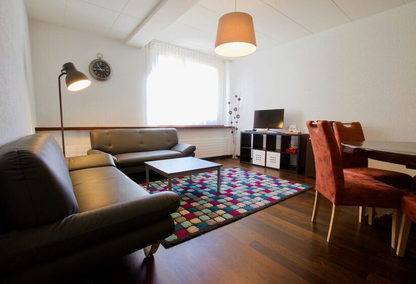 בית מלון כפרי Hôtel Du Rhône