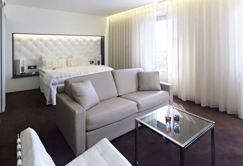 בית מלון כפרי Riverton