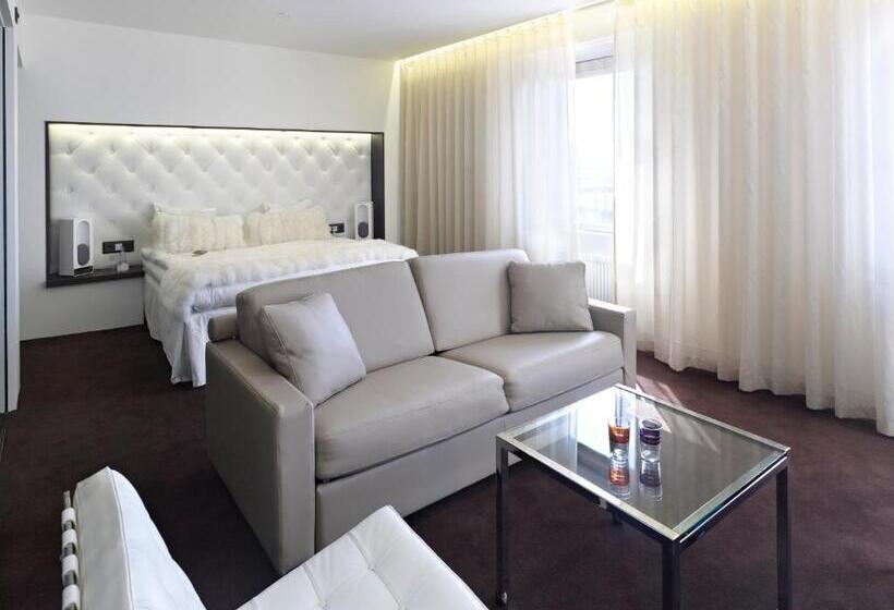 בית מלון כפרי Riverton