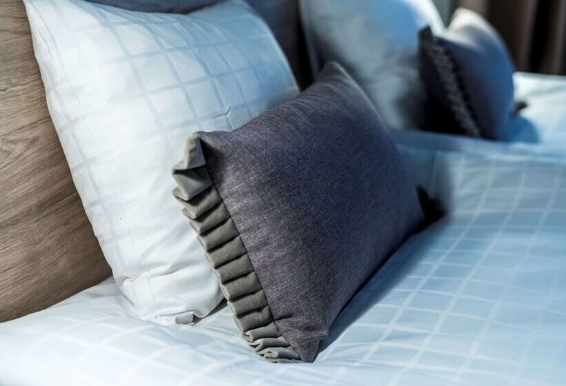 هتل Scandic Plaza Umeå