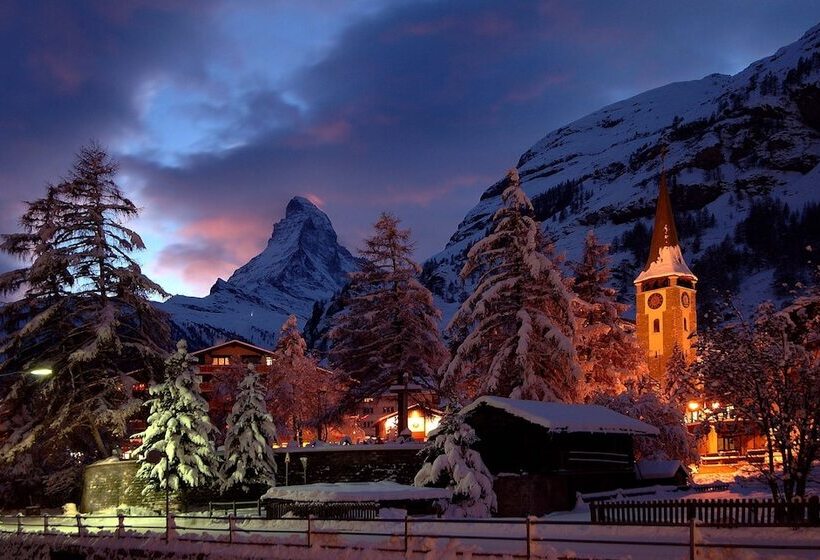 Swiss Alpine Hotel Allalin