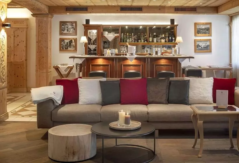 Swiss Alpine Hotel Allalin