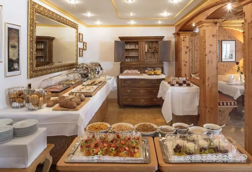 Swiss Alpine Hotel Allalin