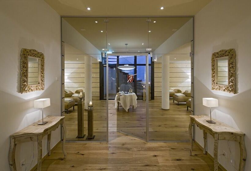 Swiss Alpine Hotel Allalin