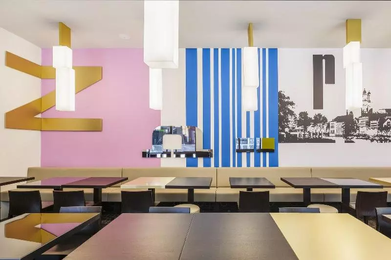 هتل Zuri By Fassbind