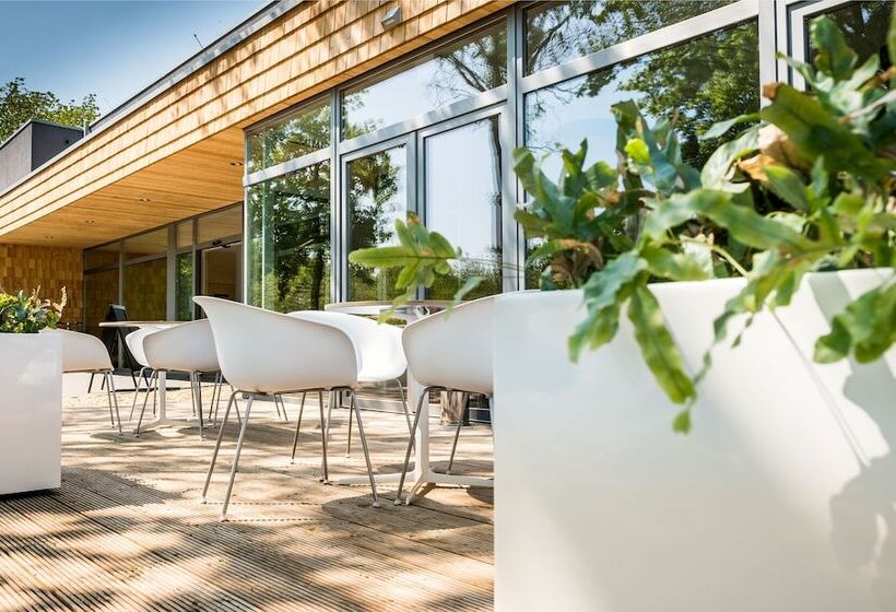 ユースホステル Moveinn