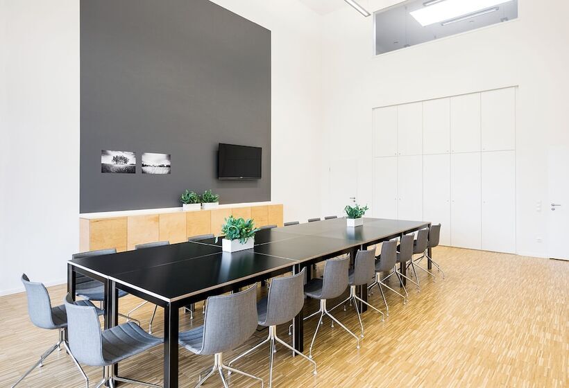 فندق صغير Moveinn