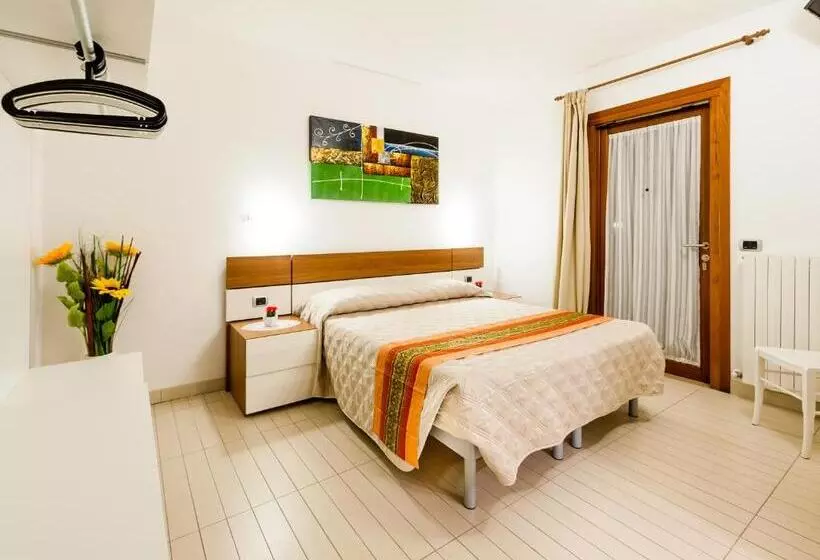 تختخواب و صبحانه Ca  Del Faro Bibione