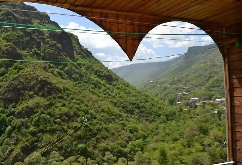 Aamiaismajoitus (B&B) Iris Mini