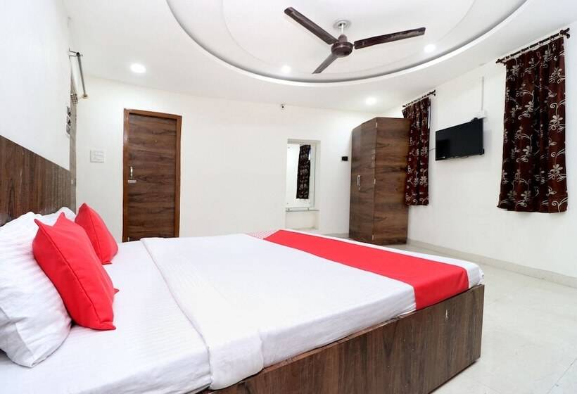 Hotel A One Home Stay By Oyo Rooms