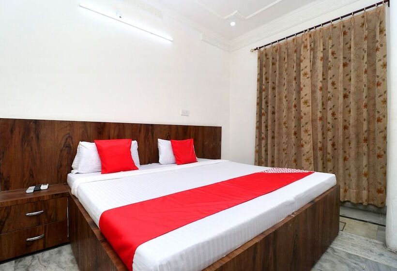 Hotel A One Home Stay By Oyo Rooms