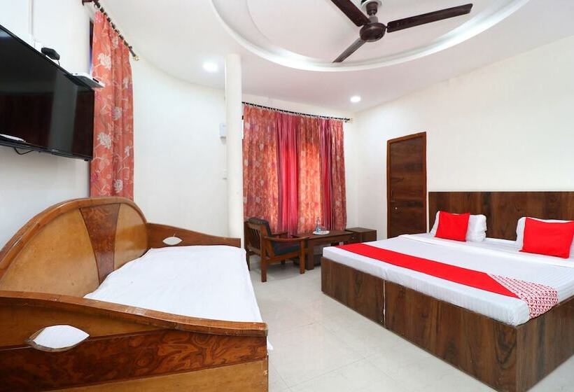 Hotel A One Home Stay By Oyo Rooms