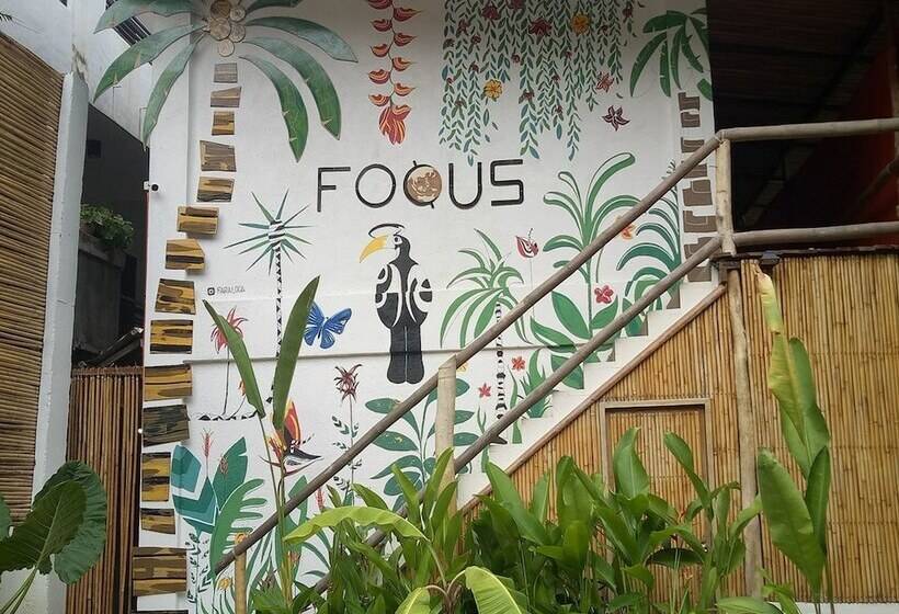 酒店 Focus Rooms