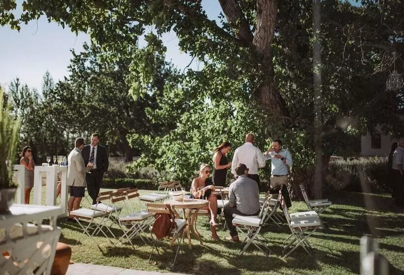 Hotelli La Paris Estate