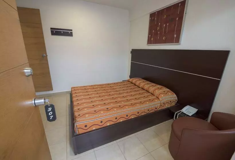 هتل Oaxaca Inn Express