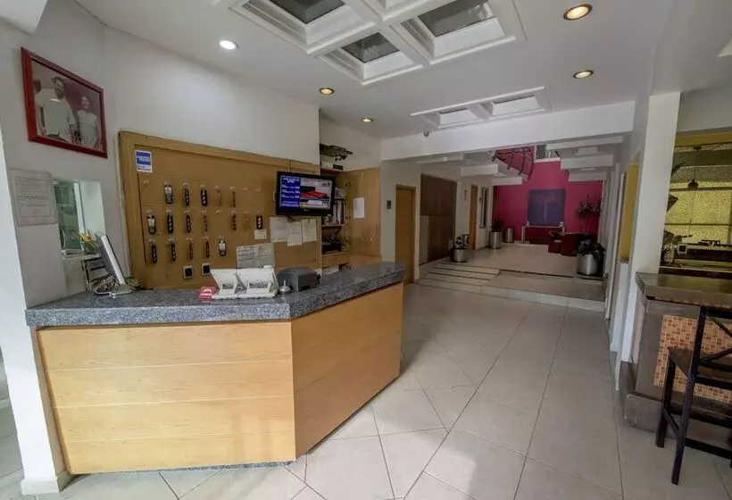 هتل Oaxaca Inn Express