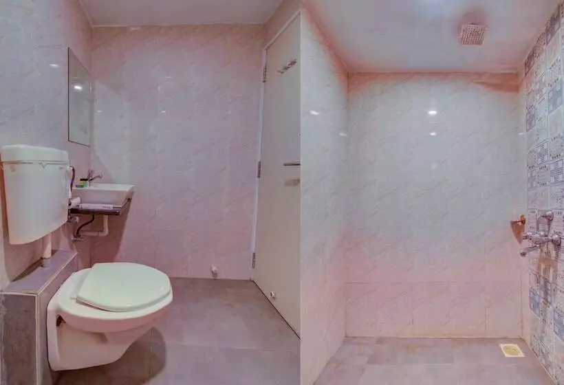 Hotelli Rainforest Villa