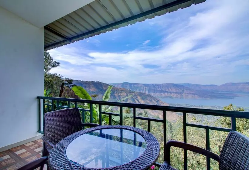 Hotelli Rainforest Villa