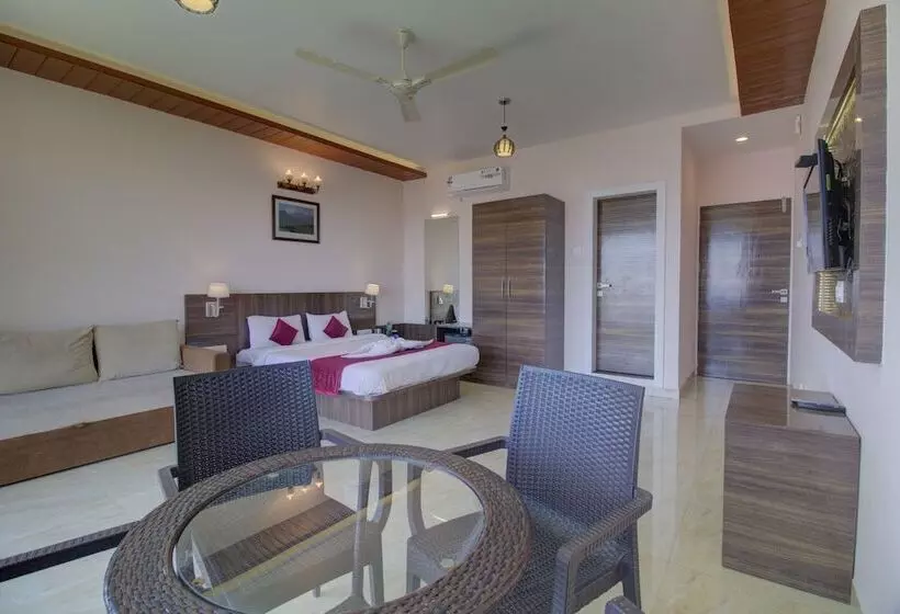 Hotelli Rainforest Villa