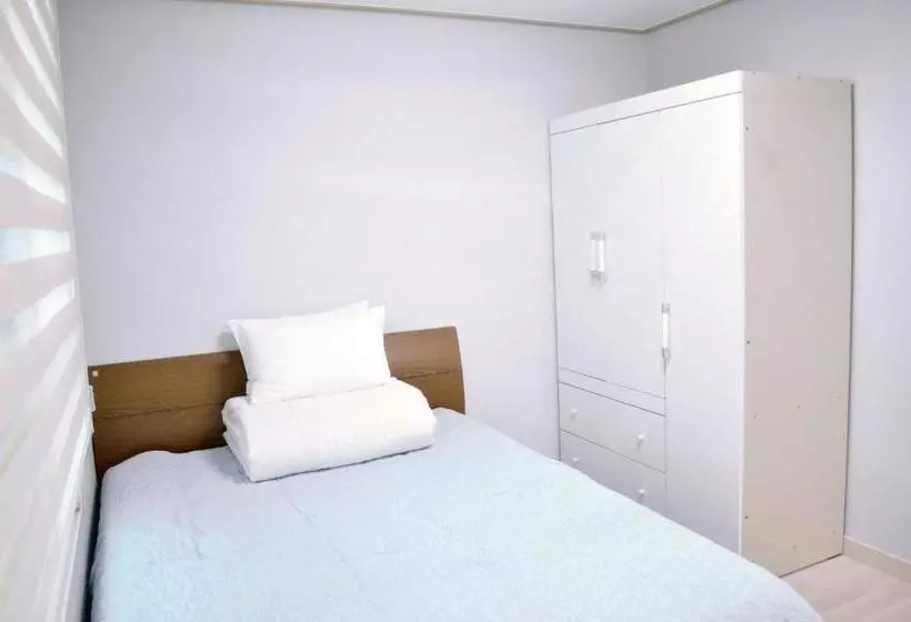 Marina Residence