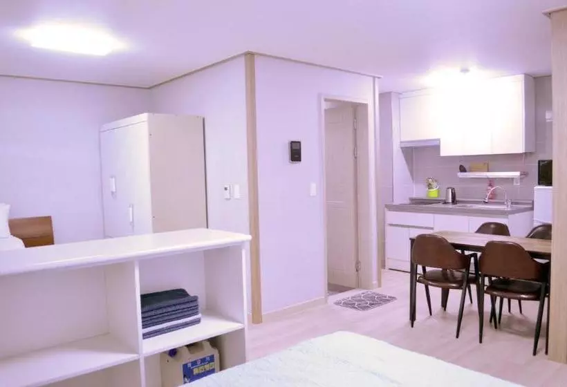 Marina Residence