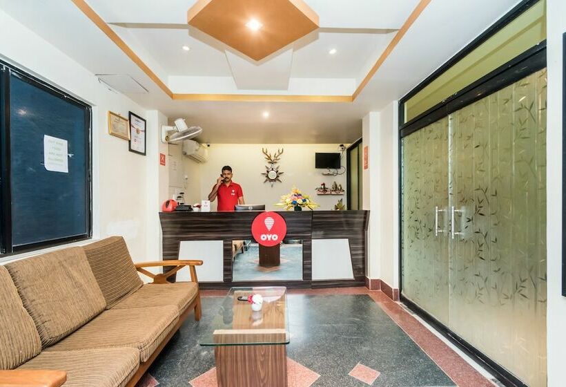 OYO 10398 Hotel Parijayee