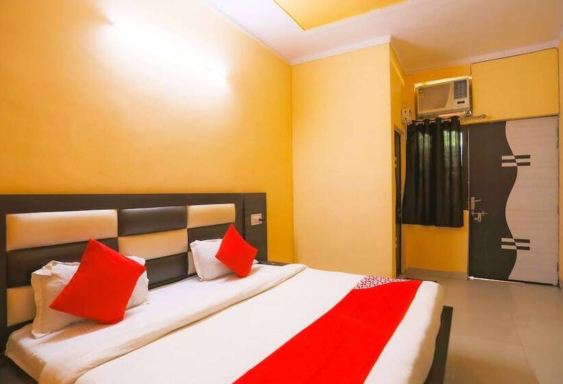 Oyo 16362 Hotel Ashiyana