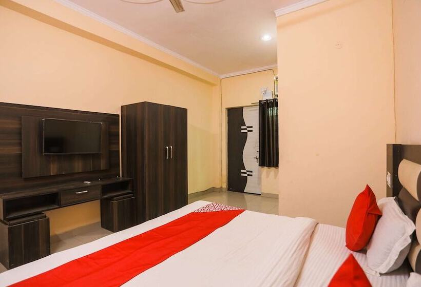 Oyo 16362 Hotel Ashiyana