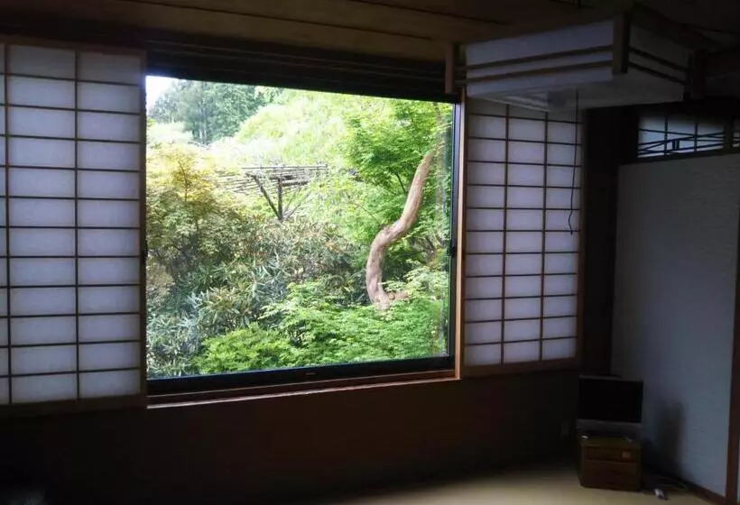 旅館 Koyasan Sainan In
