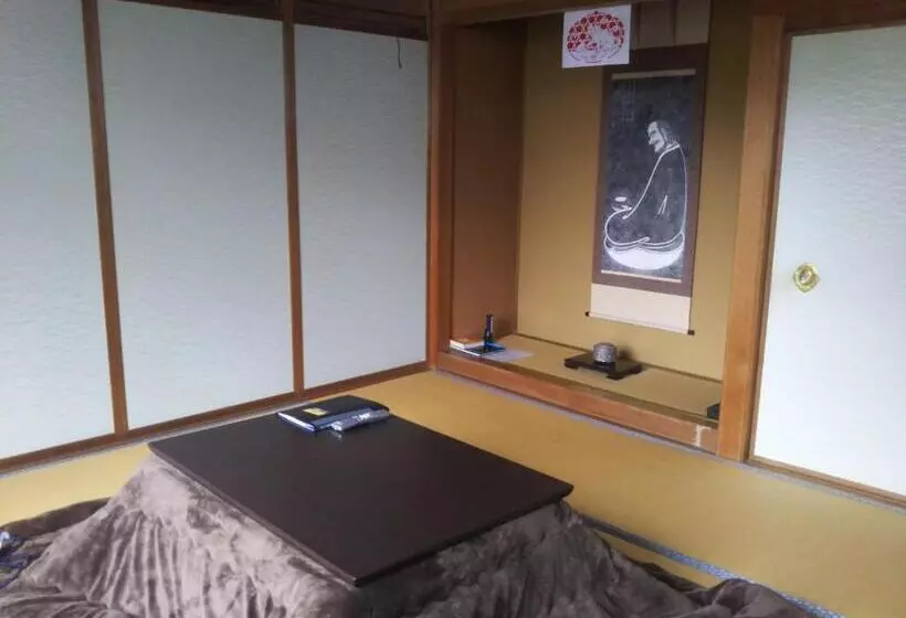 旅館 Koyasan Sainan In