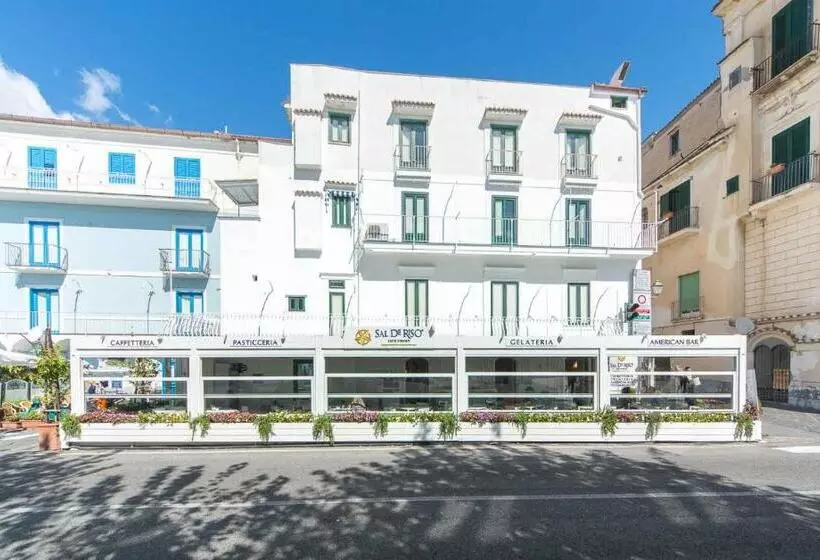 Aamiaismajoitus (B&B) Core Amalfitano City Suites