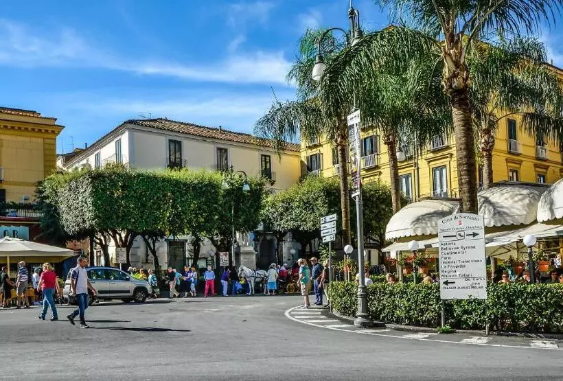 Aamiaismajoitus (B&B) Core Amalfitano City Suites