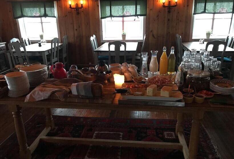 ベッドアンドブレックファースト Lifjellstua