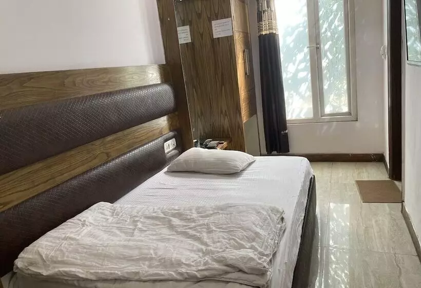 هتل Ambience