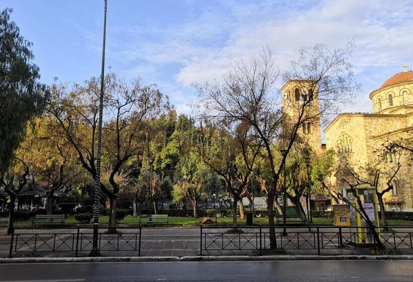 Szálloda Ibis Styles Athens Routes