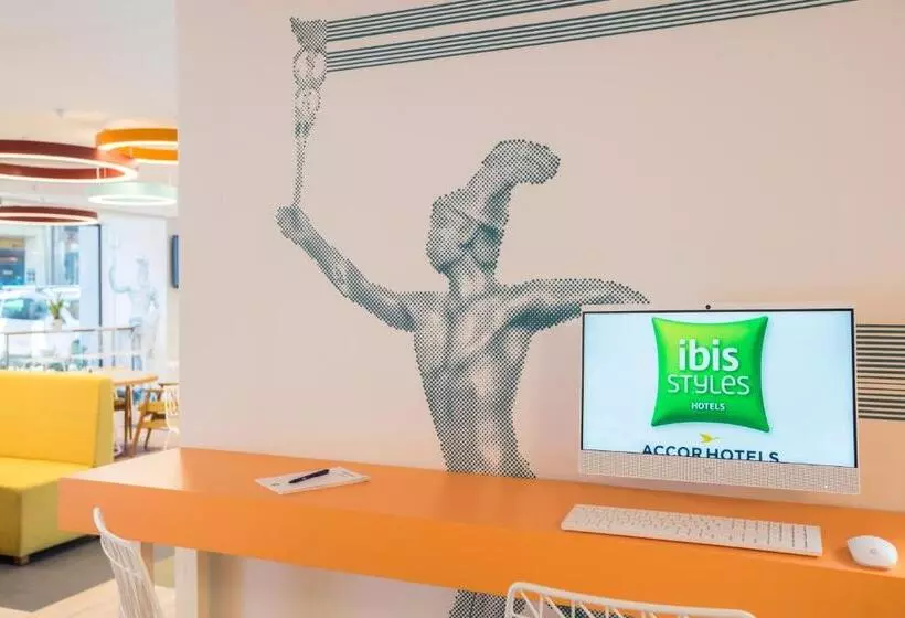 ホテル Ibis Styles Athens Routes