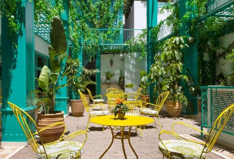 Szálloda Ibis Styles Athens Routes