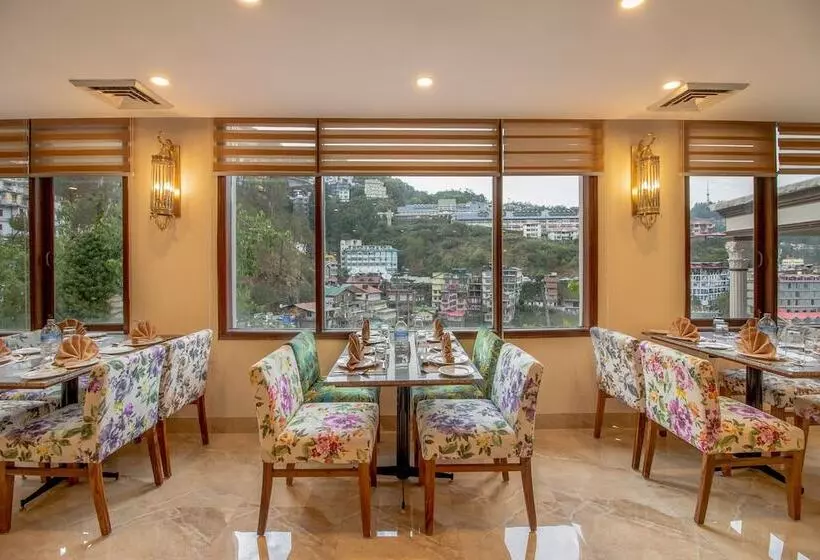 Hotelli 8fold By Larisa, Shimla