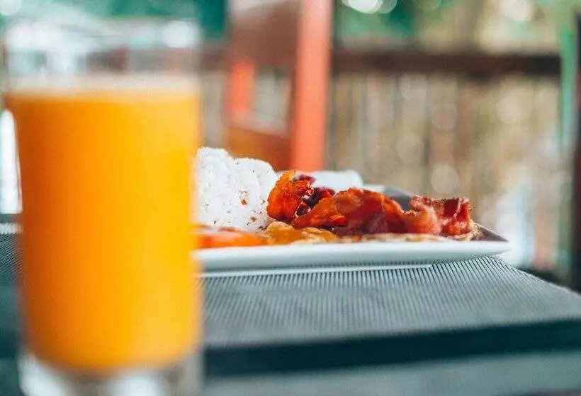 Hotelli Liquid Dive Resort